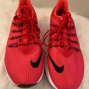 Women’s Nike Quest New size 8.5 (roomy 8.5)